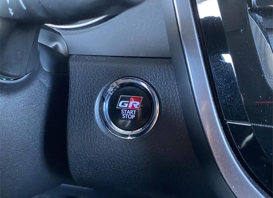 Toyota Camry, VIII (XV70) Рестайлинг 3.5 AT (249 л.с.)