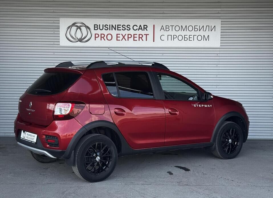 Renault Sandero, II Рестайлинг Stepway 1.6 MT (113 л.с.)