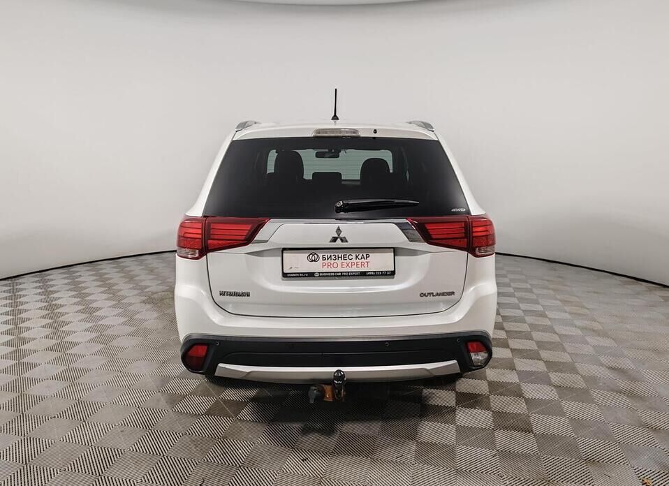 Mitsubishi Outlander, III Рестайлинг 2 2.0 CVT (146 л.с.) 4WD