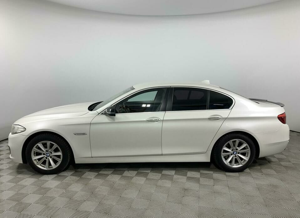 BMW 5 серии 528i xDrive 2.0 AT (245 л.с.) 4WD