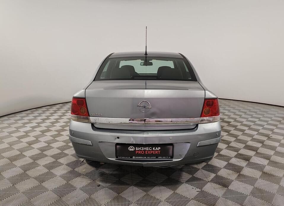 Opel Astra, H Рестайлинг 1.6 MT (115 л.с.)