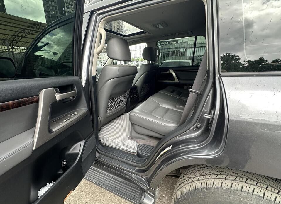 Toyota Land Cruiser, 200 Series 4.7 AT (288 л.с.) 4WD