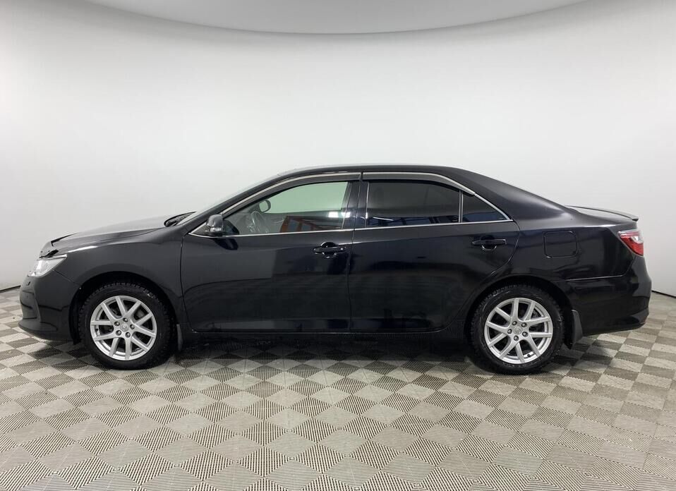 Toyota Camry 2.5 AT (181 л.с.)