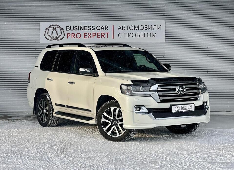 Toyota Land Cruiser, 200 Series Рестайлинг 2 4.5d AT (249 л.с.) 4WD