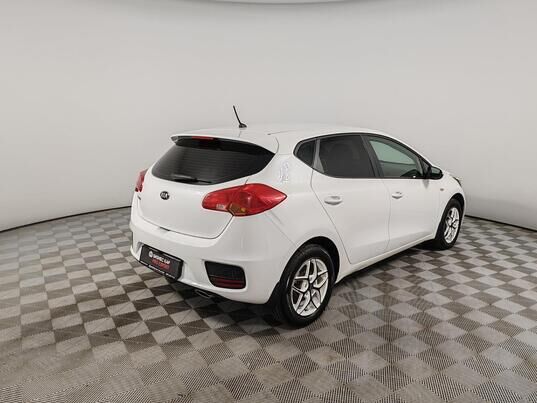 Kia Ceed, 2016 г., 110 941 км