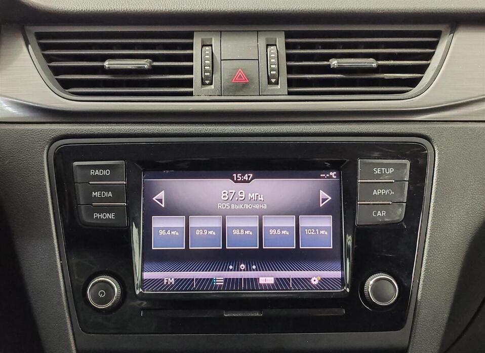 Skoda Rapid, I Рестайлинг 1.6 AT (110 л.с.)