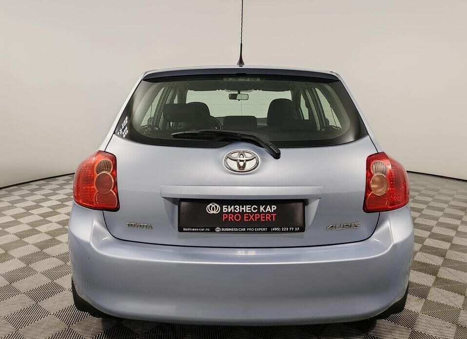 Toyota Auris, I 1.6 AMT (124 л.с.)