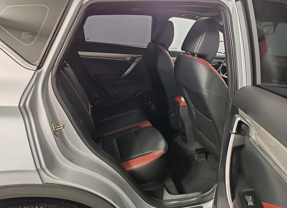 Geely Coolray, I 1.5 AMT (150 л.с.)