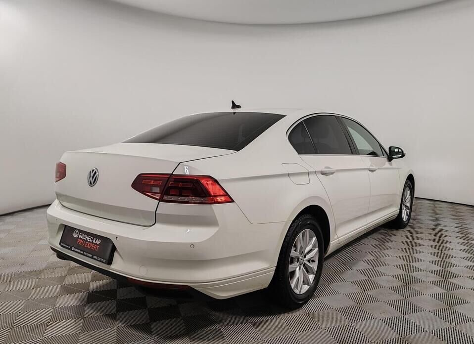 Volkswagen Passat, B8 Рестайлинг 1.4 AMT (150 л.с.)