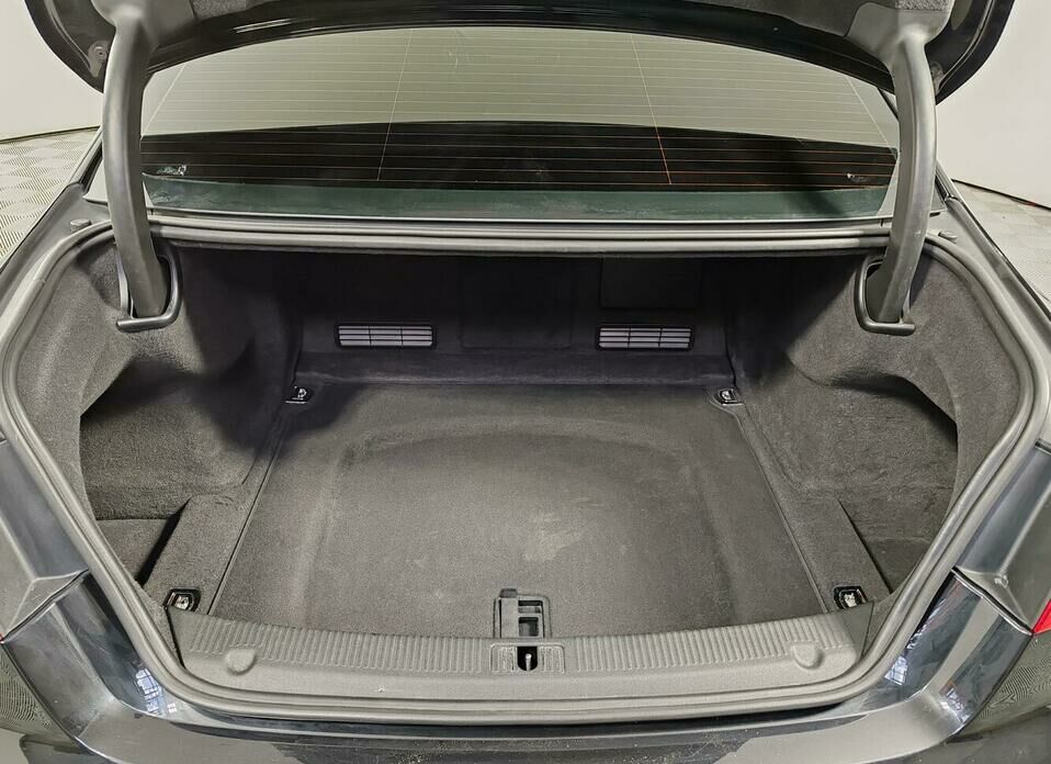 Audi A8 3.0 AT (290 л.с.) 4WD