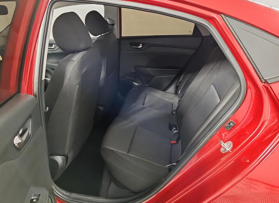 Hyundai Solaris 1.6 AT (123 л.с.)