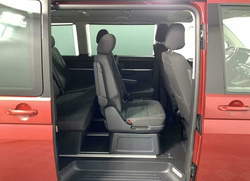 Volkswagen Multivan 2.0d AMT (199 л.с.) 4WD