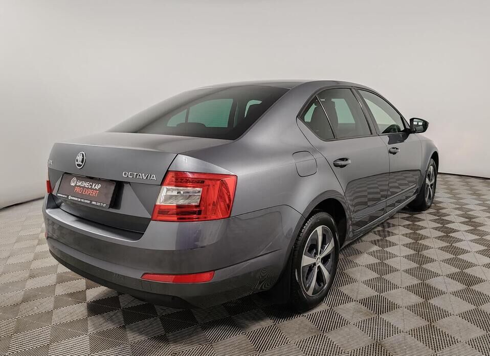 Skoda Octavia, III (A7) 1.6 MT (110 л.с.)