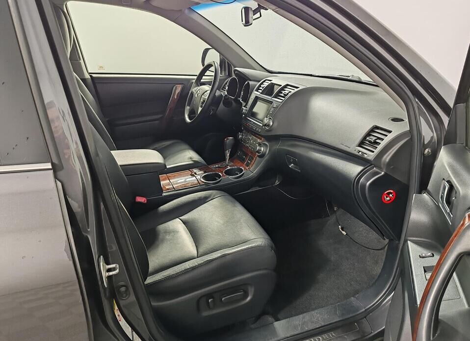 Toyota Highlander, II (XU40) Рестайлинг 3.5 AT (273 л.с.) 4WD
