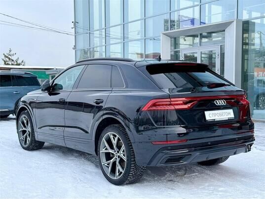 Audi Q8, 2019&nbsp;г., 164&nbsp;879&nbsp;км