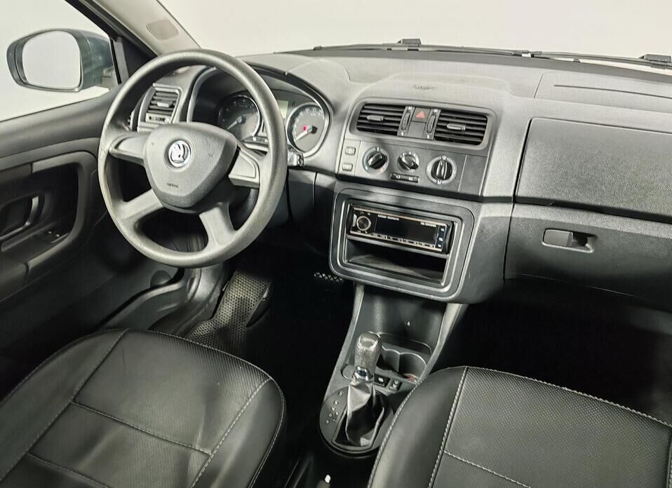 Skoda Fabia, II Рестайлинг 1.6 AT (105 л.с.)