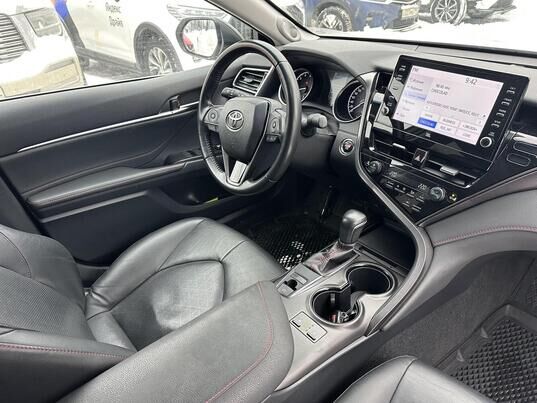 Toyota Camry, 2021&nbsp;г., 55&nbsp;768&nbsp;км