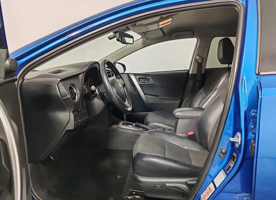 Toyota Auris, II 1.6 CVT (132 л.с.)