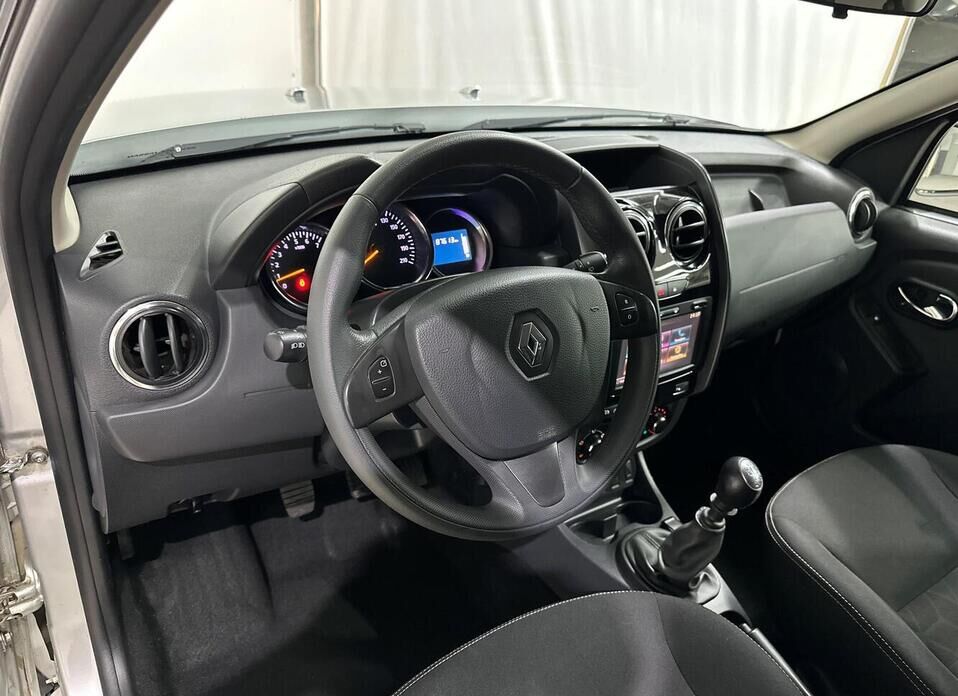Renault Duster, I Рестайлинг 2.0 MT (143 л.с.) 4WD