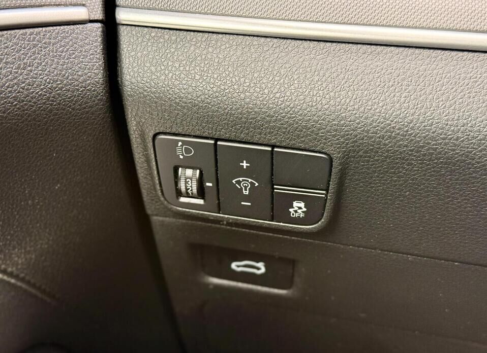 Kia K5, III 2.0 AT (150 л.с.)