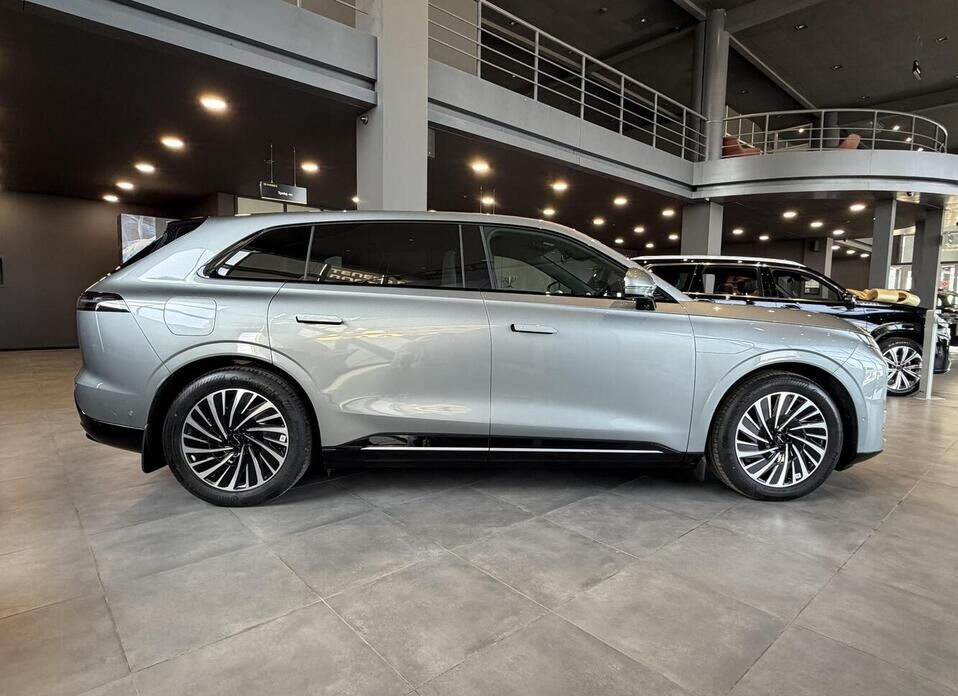 EXEED Exlantix ET 1.5hyb AT (469 л.с.) 4WD