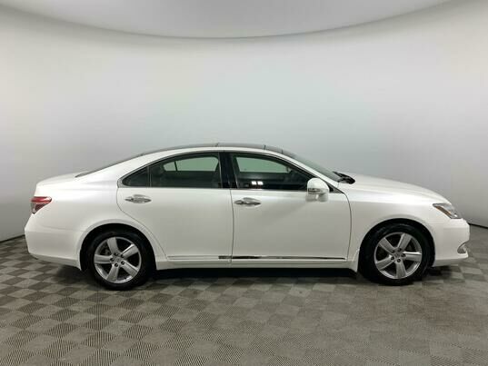 Lexus ES, 2010 г., 114 479 км