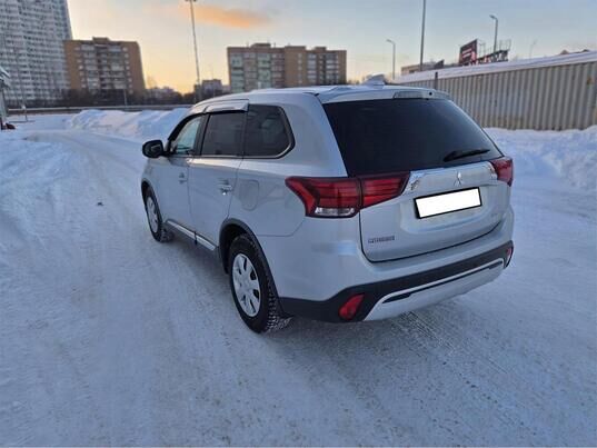Mitsubishi Outlander, 2019&nbsp;г., 30&nbsp;976&nbsp;км