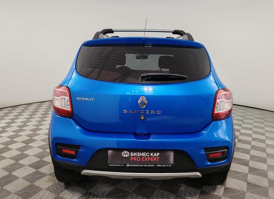 Renault Sandero, II Stepway 1.6 MT (82 л.с.)