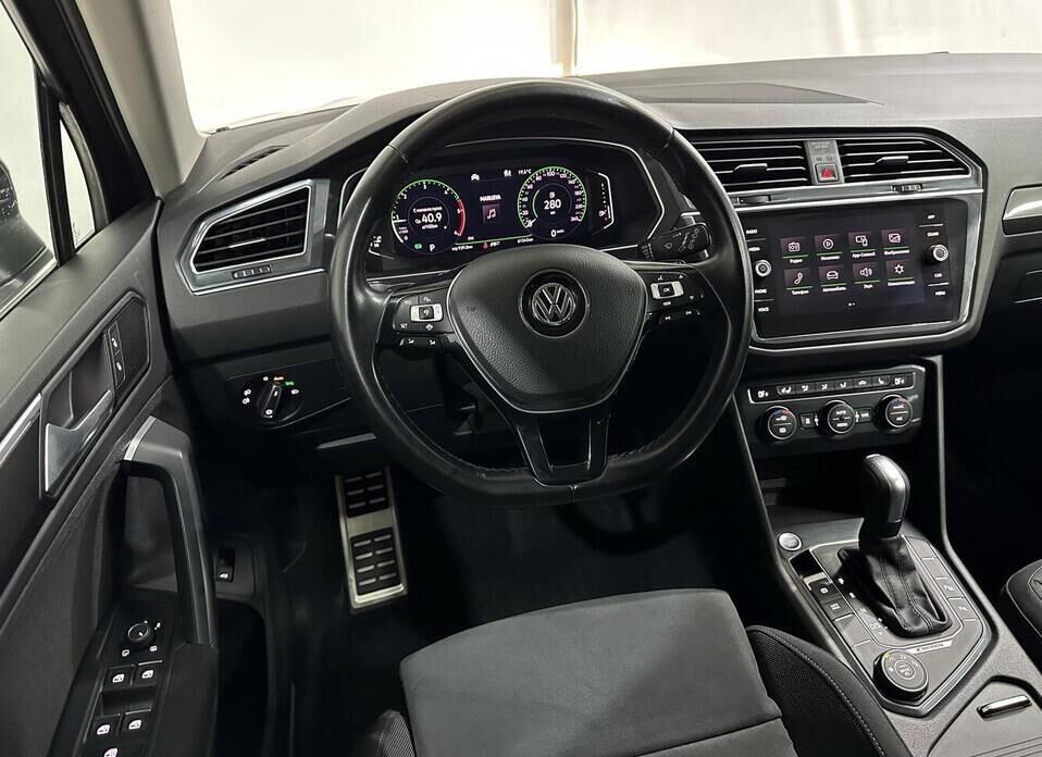 Volkswagen Tiguan, II 2.0d AMT (150 л.с.) 4WD