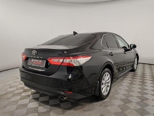 Toyota Camry, 2021&nbsp;г., 183&nbsp;391&nbsp;км